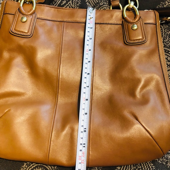 VINTAGE COACH HANDBAG - Picture 4 of 16